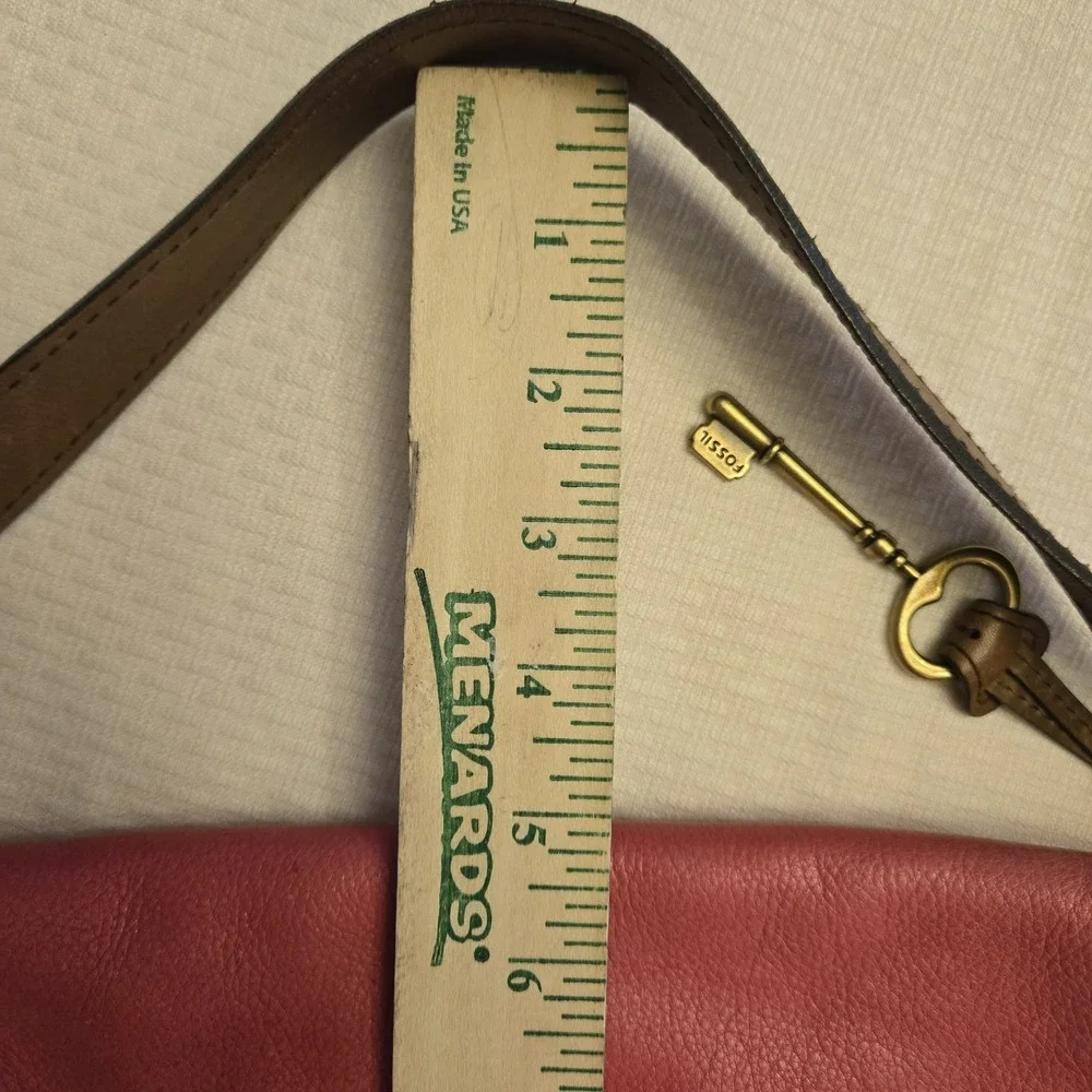 FOSSIL Pink Leather EXPLORER‎ Foldover Shoulder Bag Hobo Handbag Soft Cute EUC